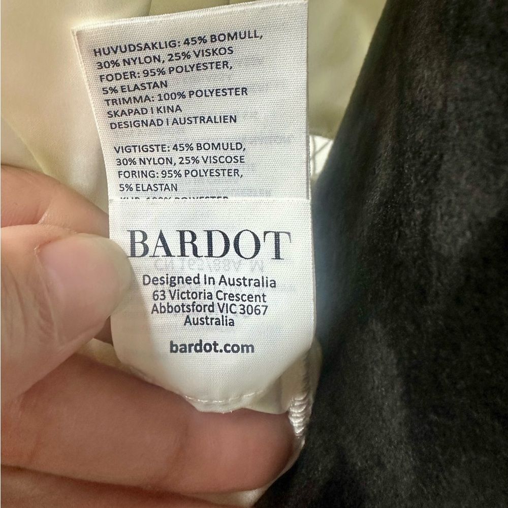 Bardot Charlotte Floral Lace Flutter Sleeve Sweetheart Mini Dress Size 6 NWT - Picture 13 of 14